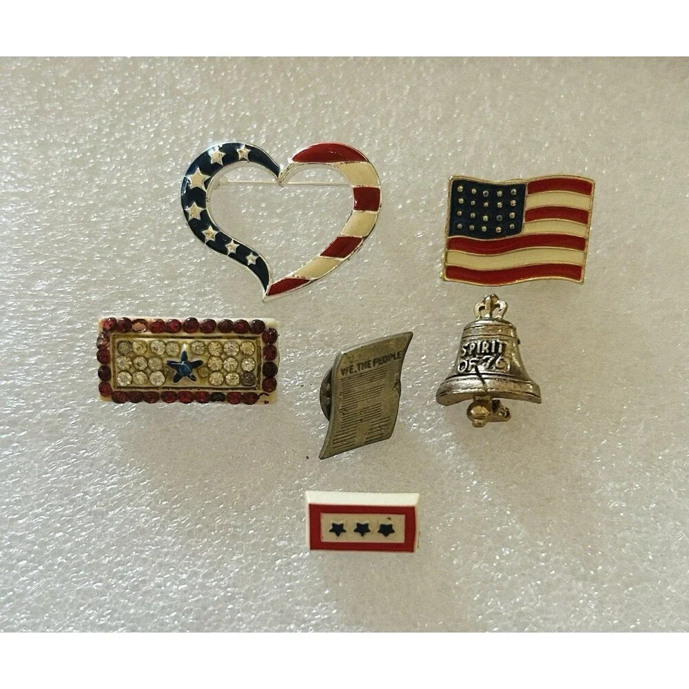 Vintage American Flag Liberty Bell Patriotic Avon‎ America Beautiful Pin Brooch